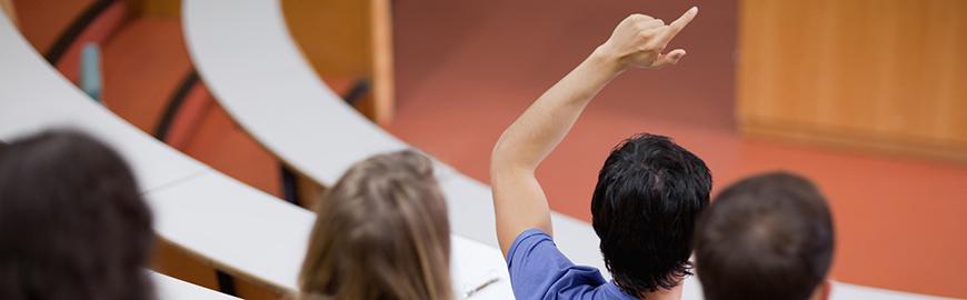 Etudiants dans un amphithéâtre  Fotolia/WavebreakmediaMicro