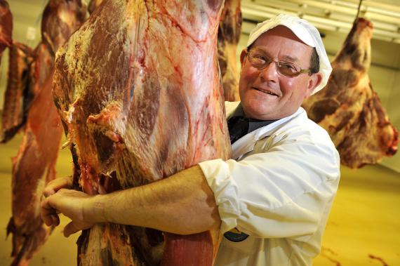 Philippe Minet, chef d'atelier: « On n’apprend pas à faire un rôti de porc Marie-Louise sous vide en un coup de cuiller à pot ».