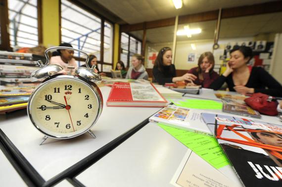 Le projet, qui a démarré en septembre 2005, s‘est inspiré de l’expérience menée au collège et lycée expérimental d’Hérouville-Saint- Clair, en France.