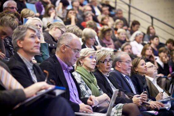 La Fondation Roi Baudouin, avec l’aide de Changements pour l’Égalité, a mené un travail qui a pu définir les contours d’une remédiation efficace.