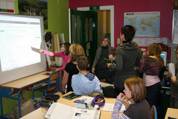 Les enfants orientent leur écrit en fonction de la situation de communication.