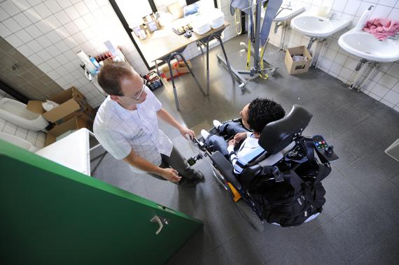 Pendant les récréations, Bruno reçoit les soins dont il a besoin dans un local spécifique.